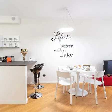 White Flat In Center By Rent *