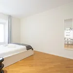 White Flat In Center By Rent * Como