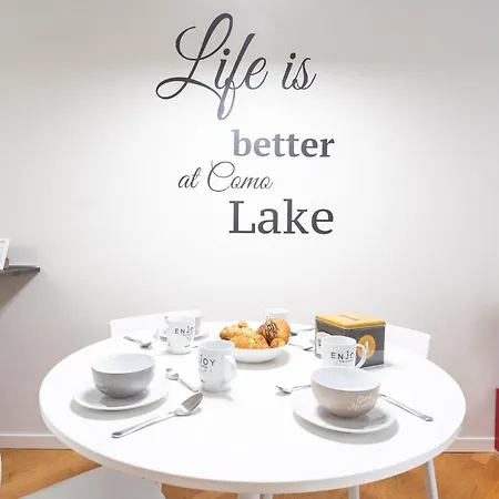 White Flat In Center By Rent