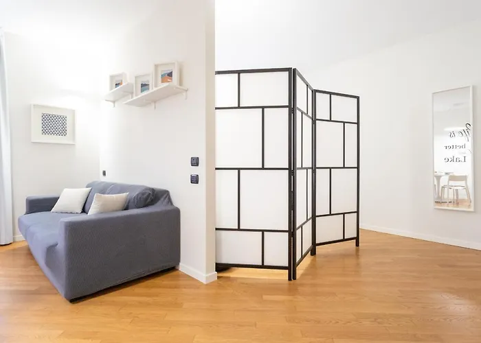 Apartment White Flat In Center By Rent *