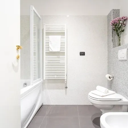 Daire White Flat In Center By Rent
